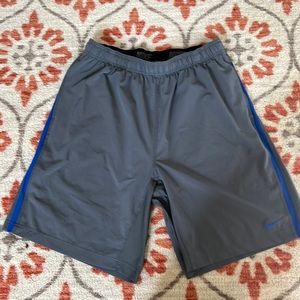 Men’s Nike Woven Athletic Shorts 23”